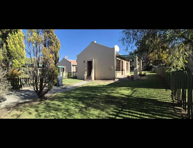 2 BEDROOM SIMPLEX SOLD IN HALFWAY GARDENS